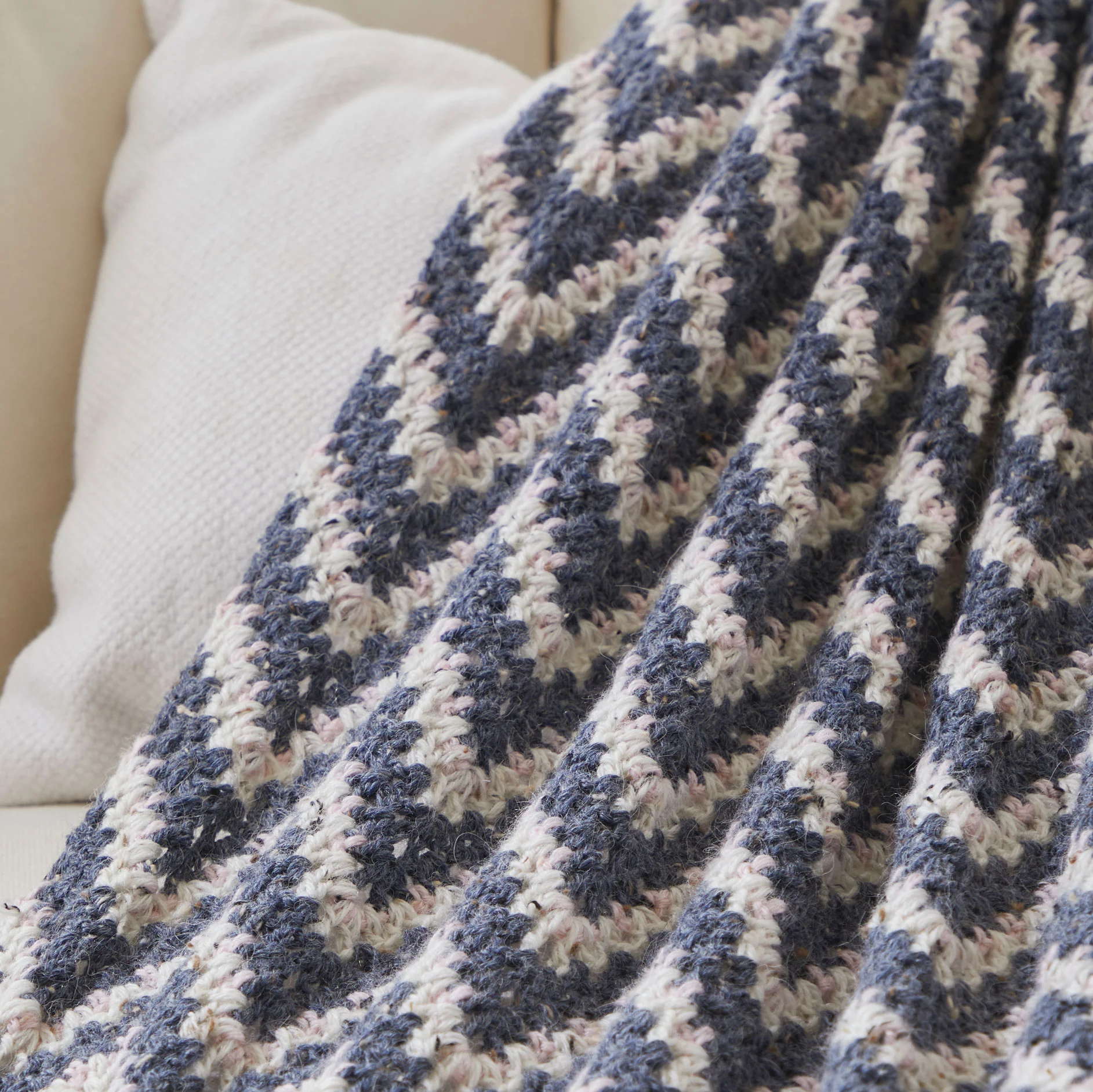 Alpaca Waves Afghan - Image 4