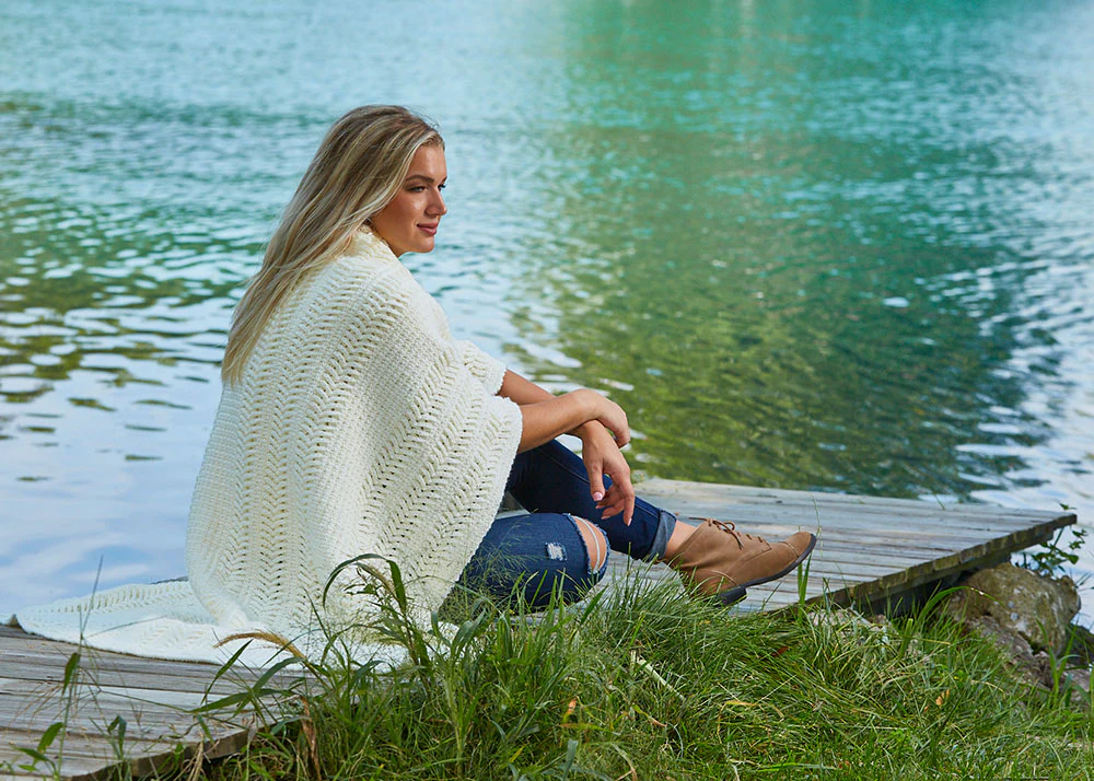 Arrowhead Throw - Image 4