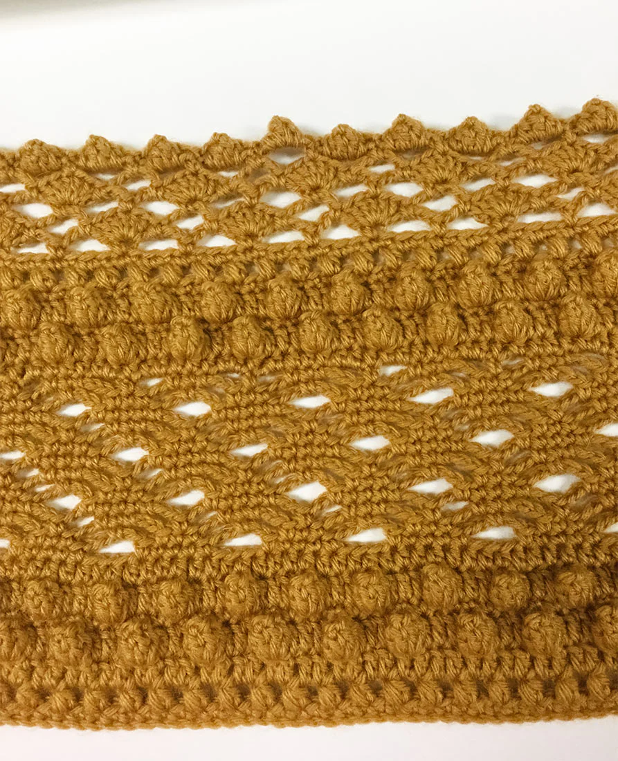 Bobbles and Lace Cowl Pattern - Image 2