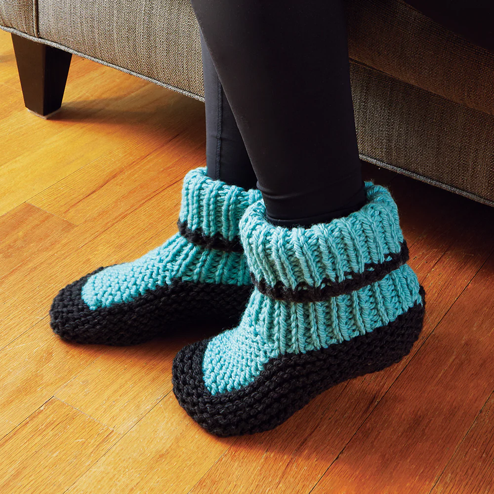 Bulky Knit Slippers - Image 14