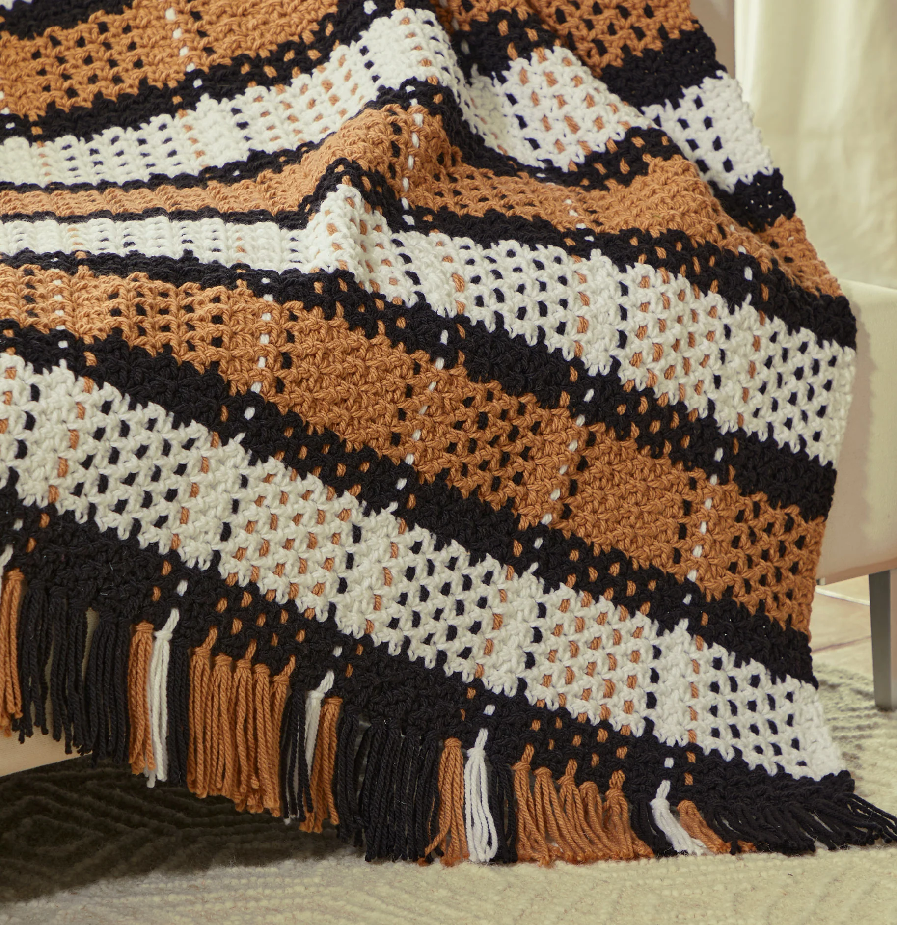 Chunky Plaid Blanket - Image 2