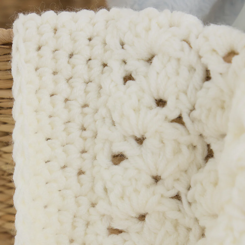 Chunky Shells Blanket - Image 5