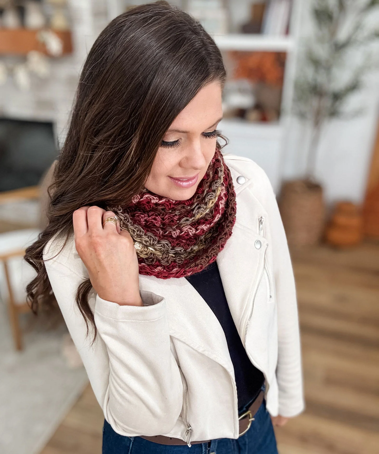 Chunky Suzette Infinity Scarf - Image 5