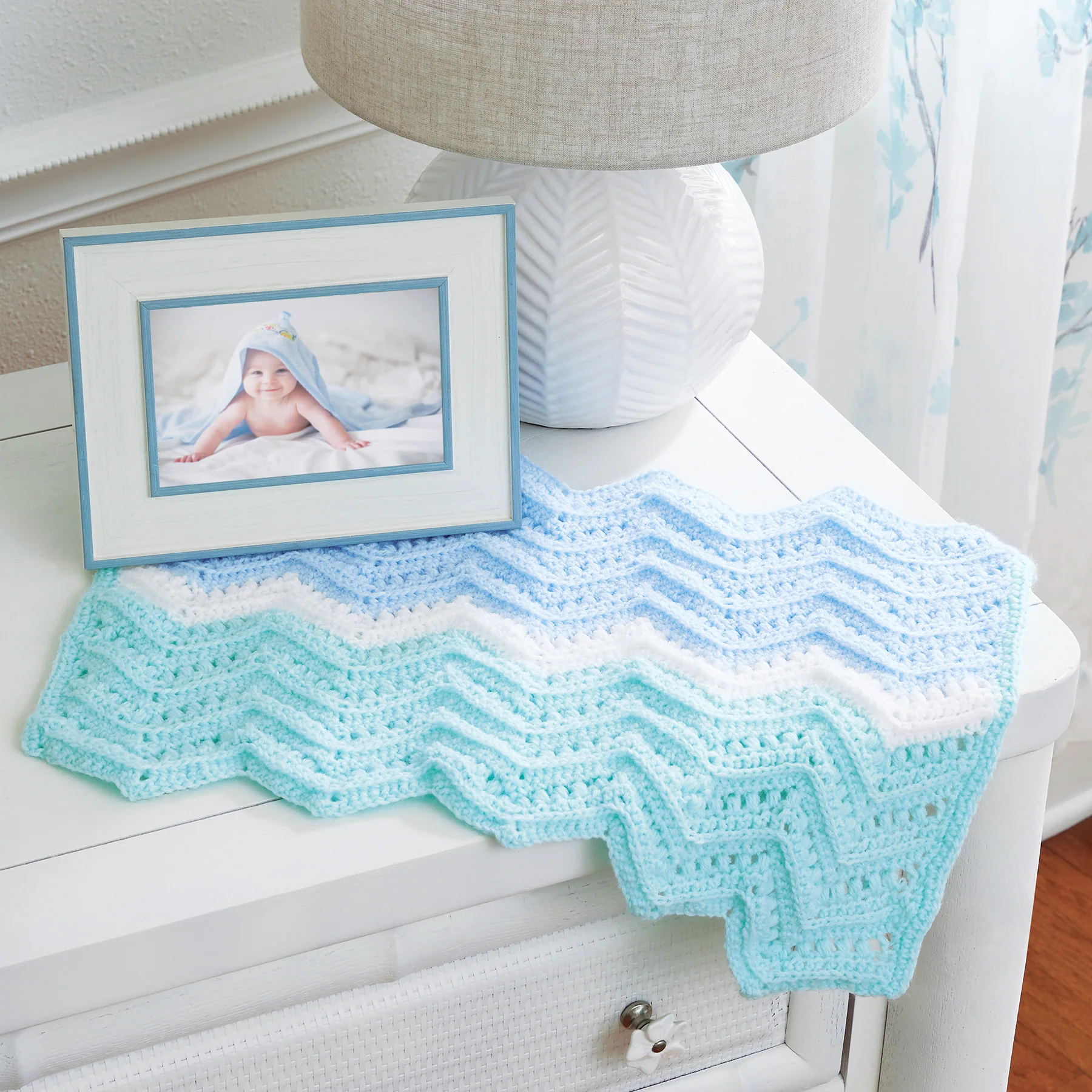 Clustered Chevron Blanket - Image 2