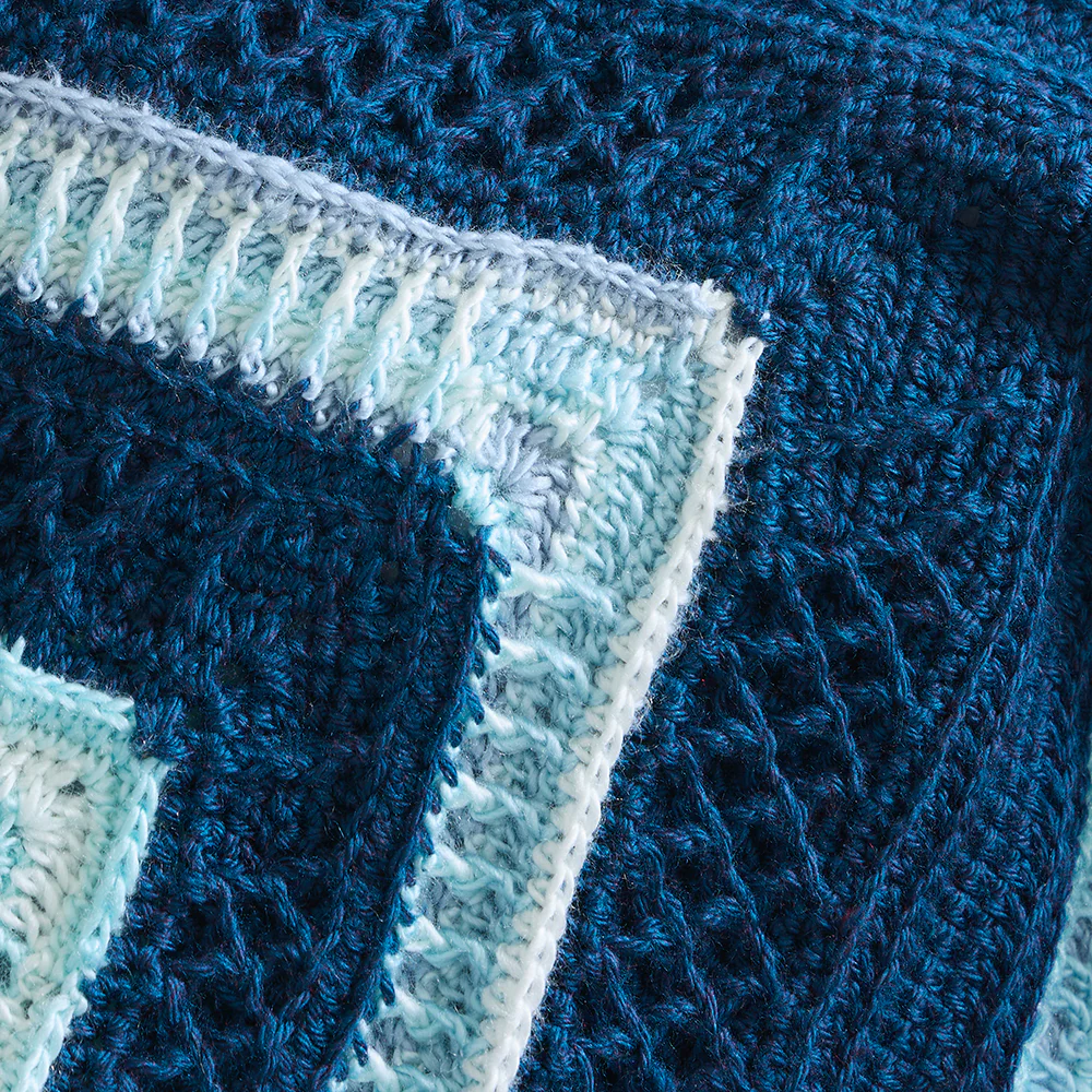 Diamond Lattice Throw - Image 26