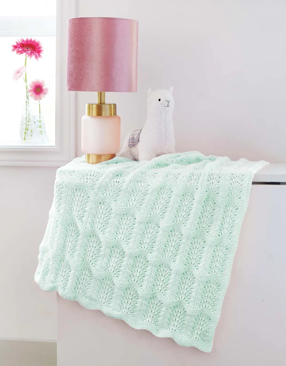 Feather and Fan Baby Blanket - Image 9
