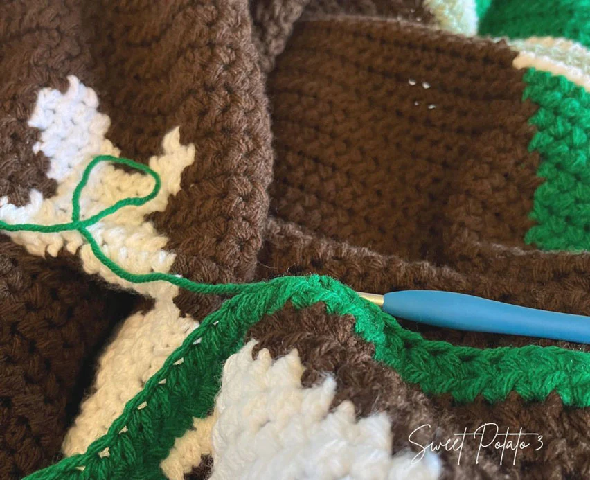Football Sports Throw Blanket - Image 3