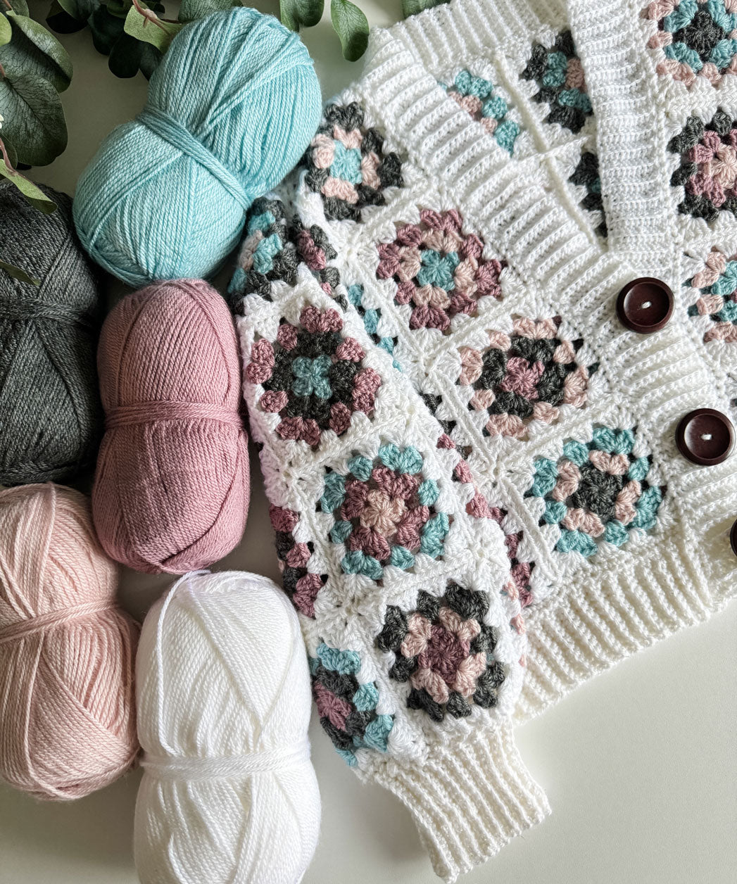 Granny Crop Cardigan - Image 8
