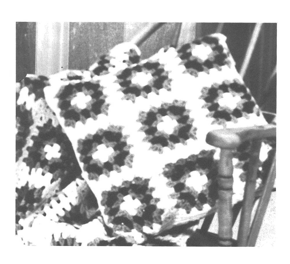 Granny Square Pillow Pattern - Image 2