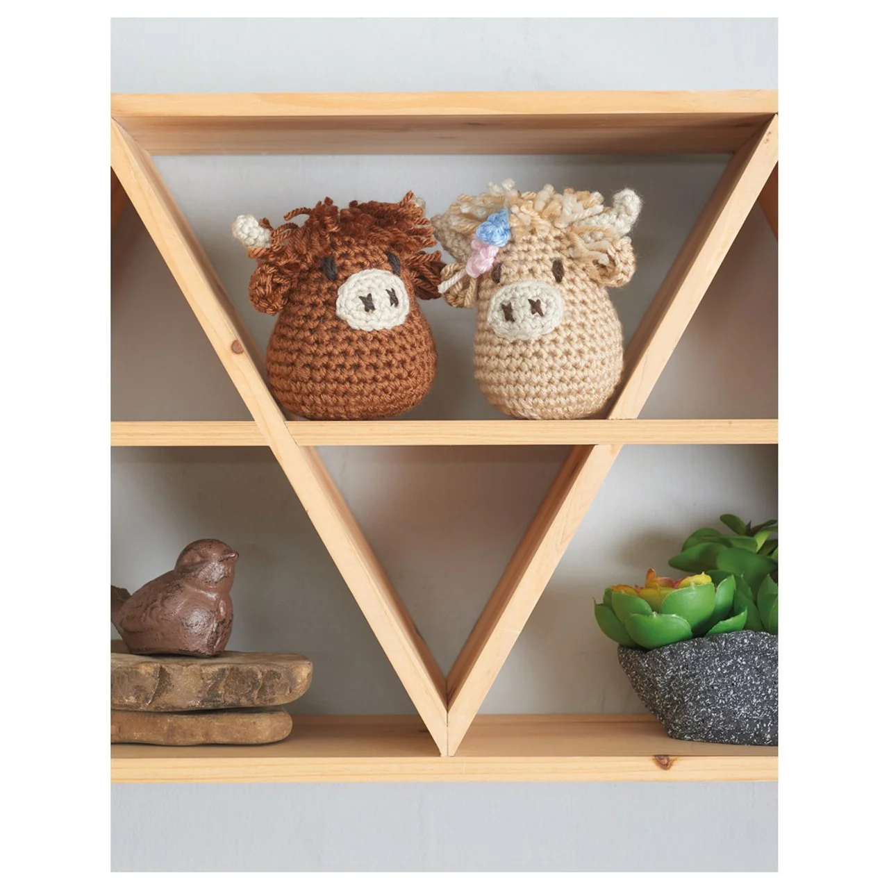 Highland Cows Crochet Book - Image 3