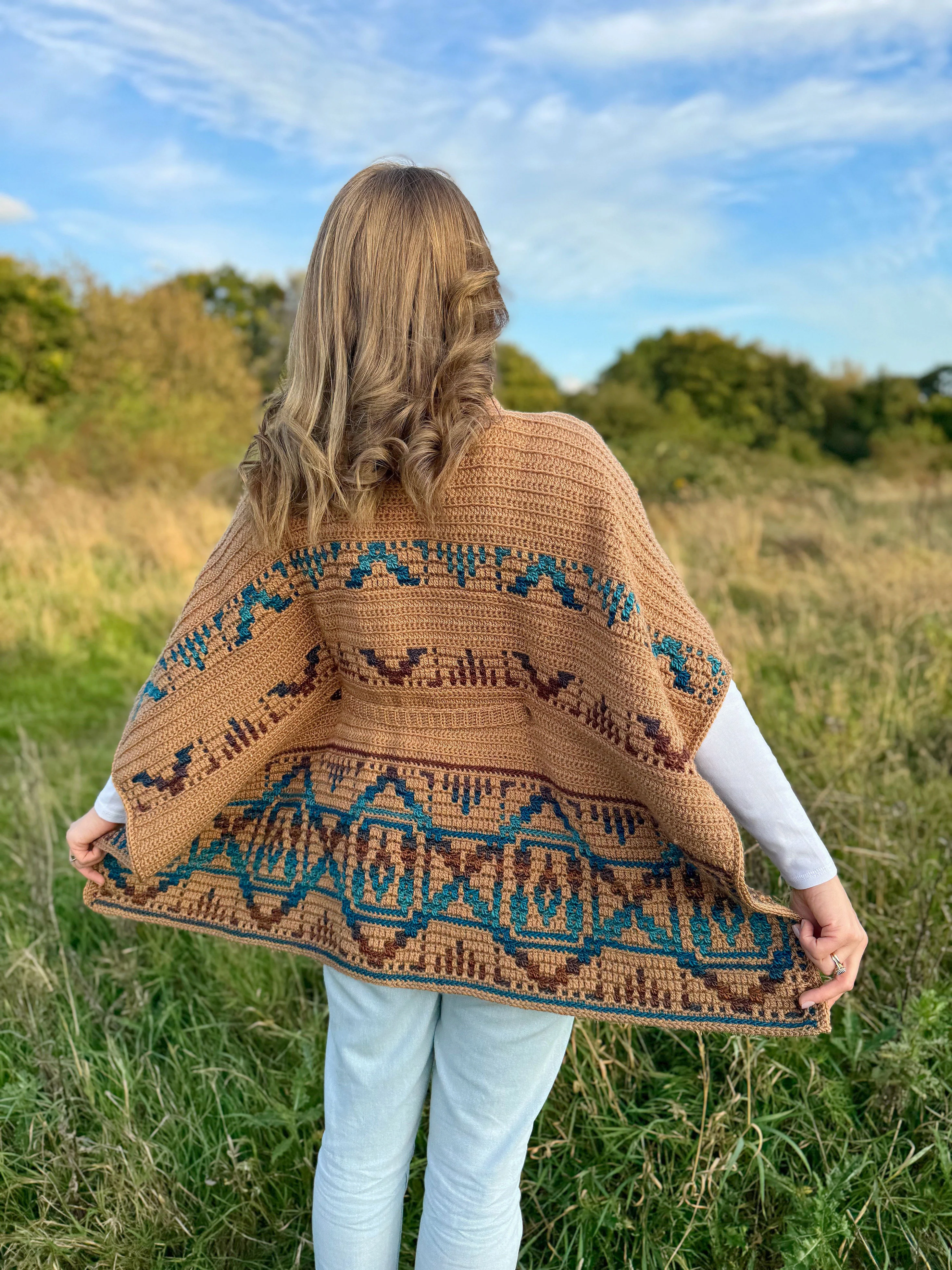 Labyrinth Poncho - Image 3