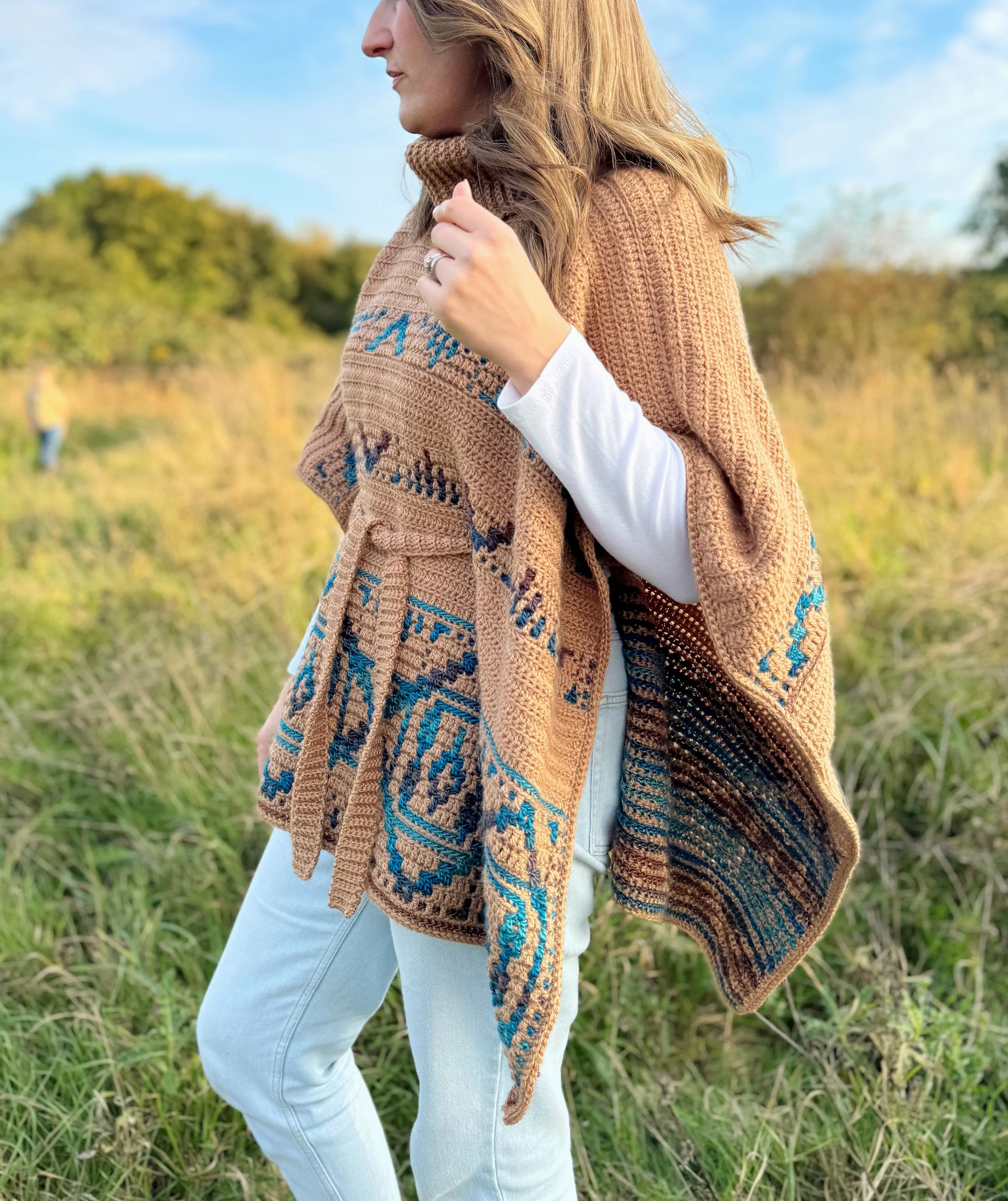 Labyrinth Poncho - Image 6