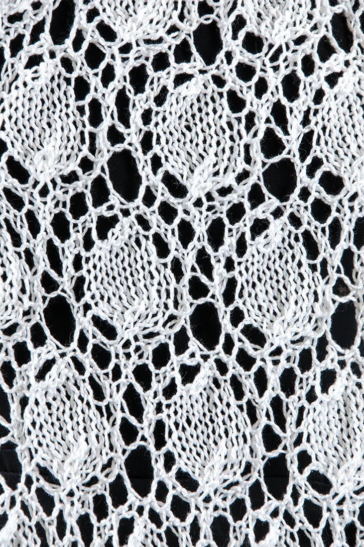 Lacy Knit Medallion Wrap Pattern - Image 3