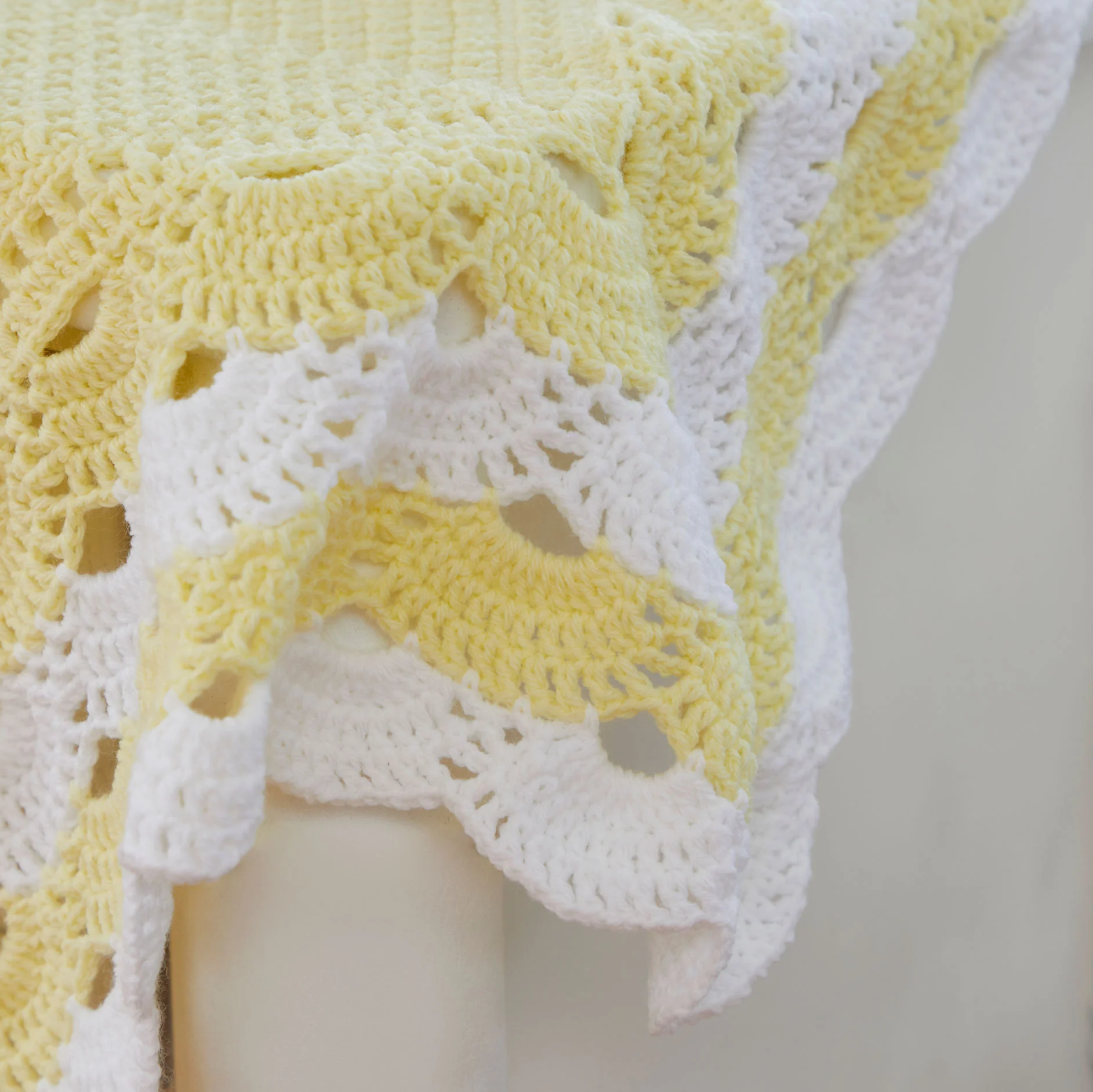Lacy Scalloped Baby Blanket - Image 2