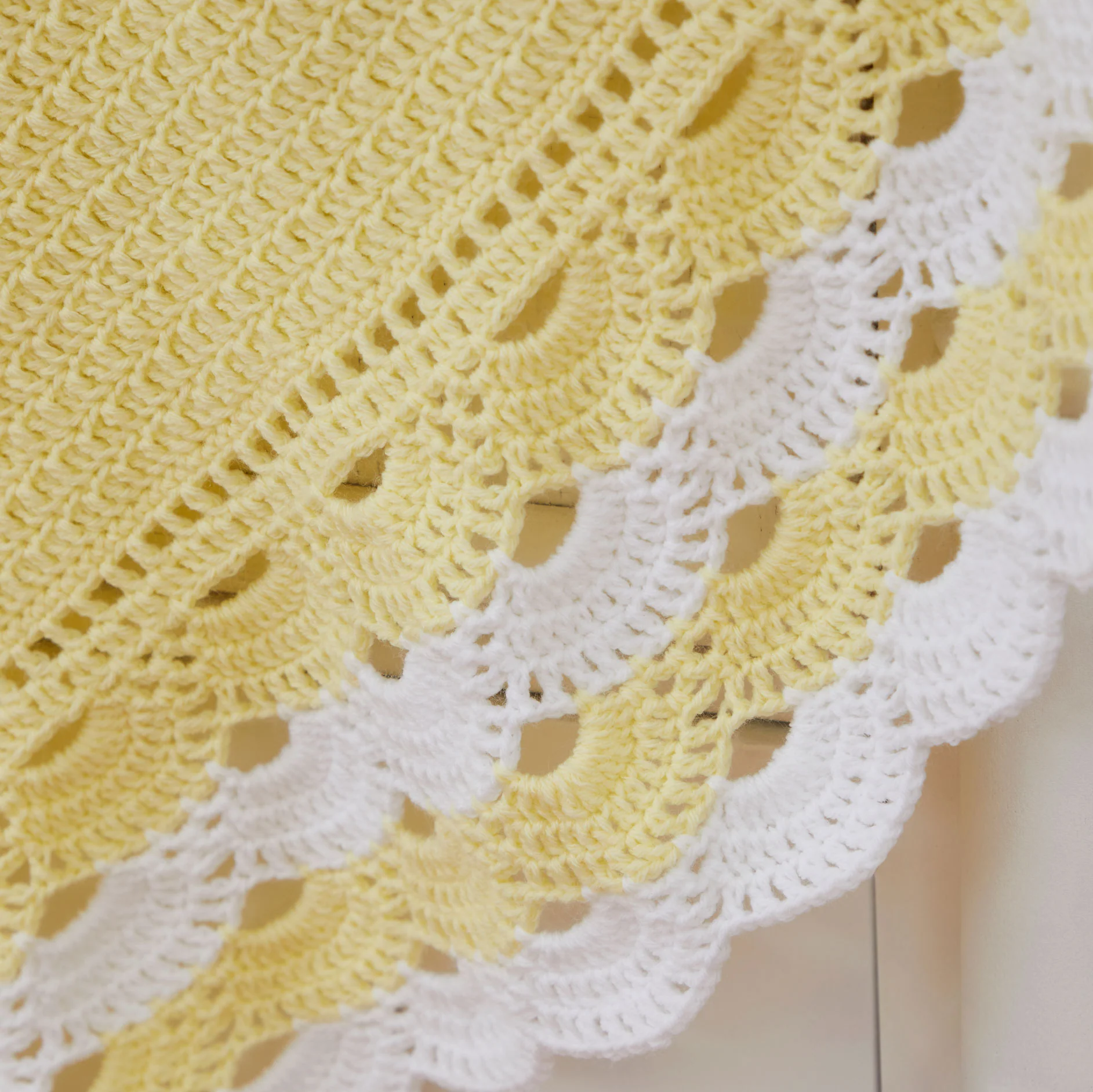 Lacy Scalloped Baby Blanket - Image 4