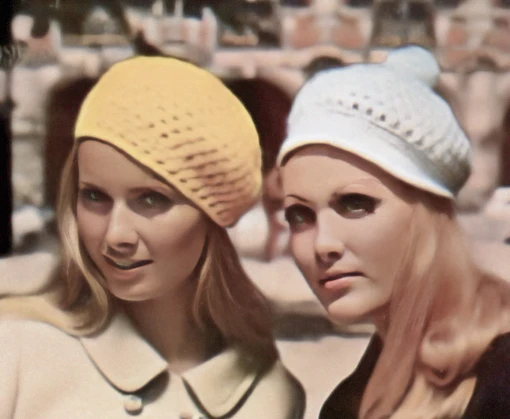 Ladies' Berets Crocheted Pattern - Image 2