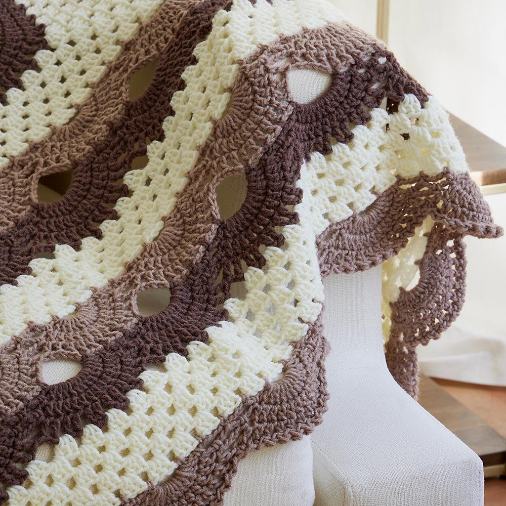 Maggie's Lace Afghan - Image 3