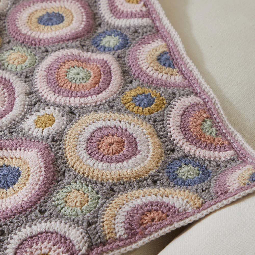 Magic Circles Blanket - Image 5