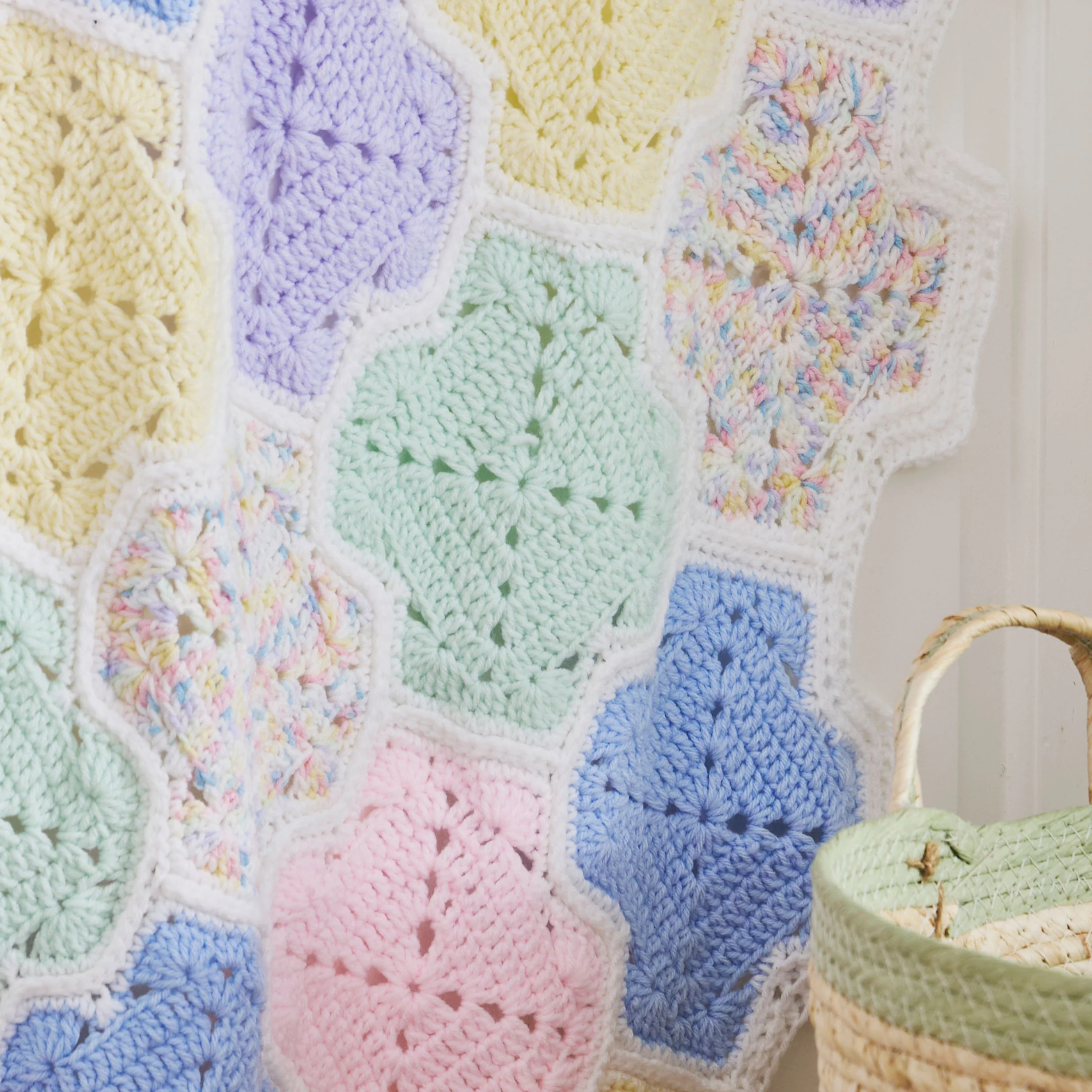 Meandering Lattice Afghan - Image 2