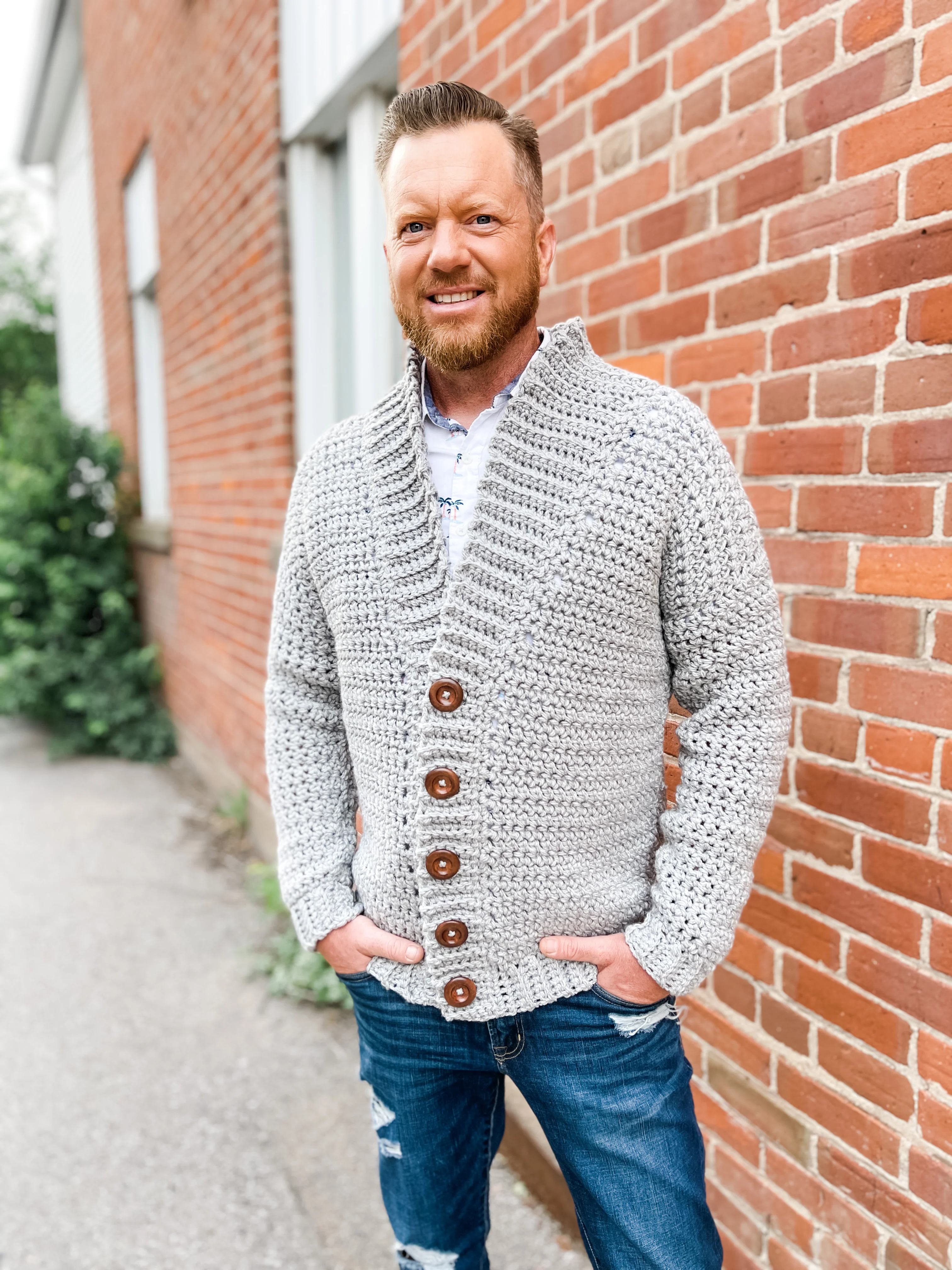 Men's Mountain Ridge Cardigan - Image 4