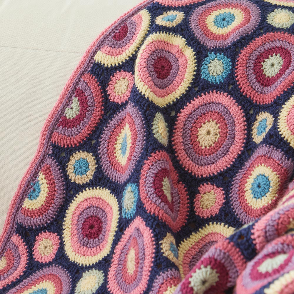 Navy Magic Circles Blanket - Image 5
