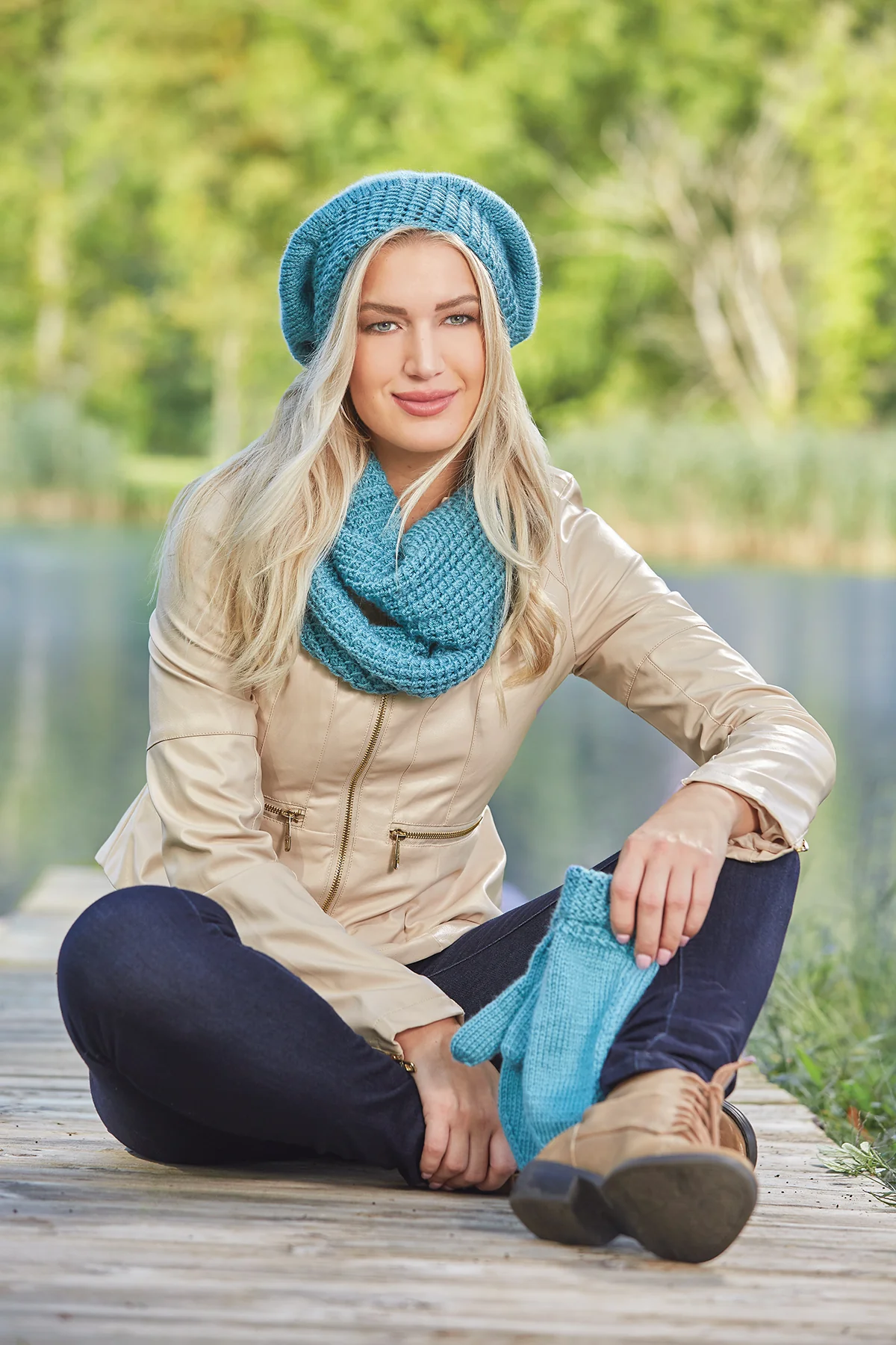 Open Rib Cowl, Hat & Mitts Set - Image 2