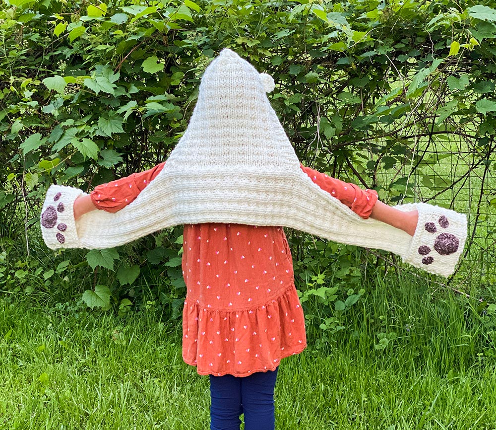 Paw Prints Hooded Scarf Kit - Image 3
