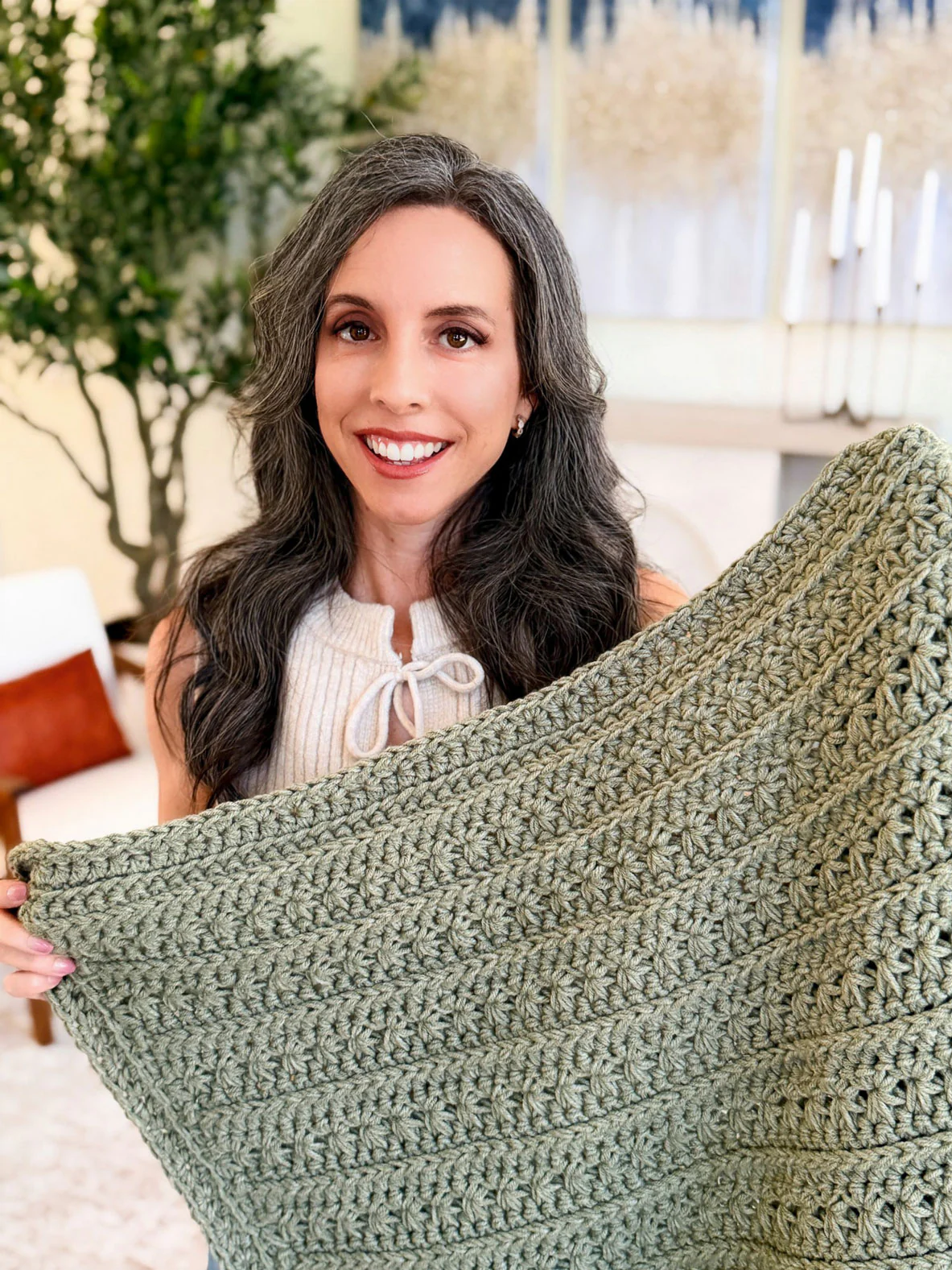 Petal Loop Stitch Textured Blanket - Image 4