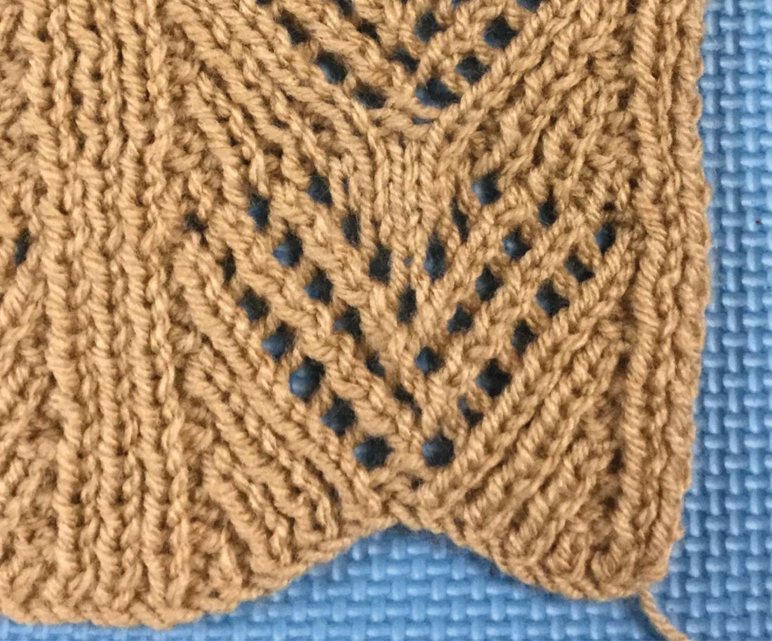 Ribbed Fan Lace Throw Pattern - Image 2