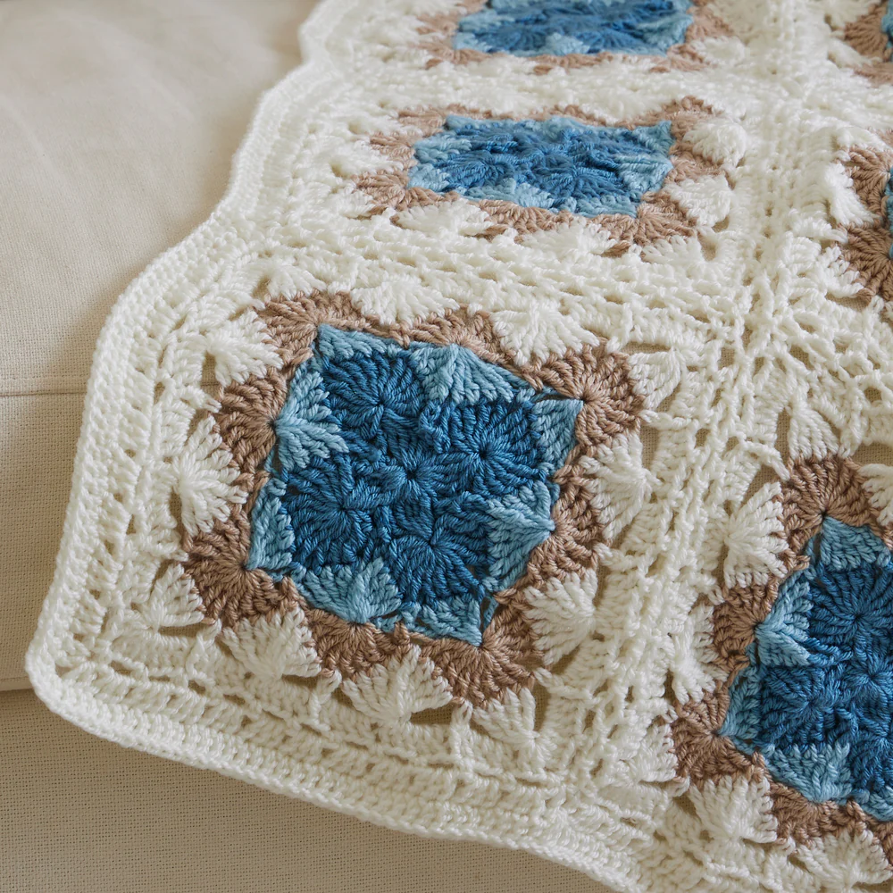 Seaside Bavarian Throw - Image 4