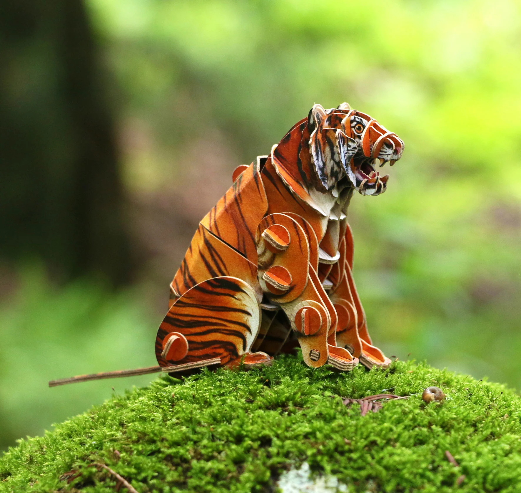 Siberian Tiger Voices of Nature Wood Model Kit - Image 6