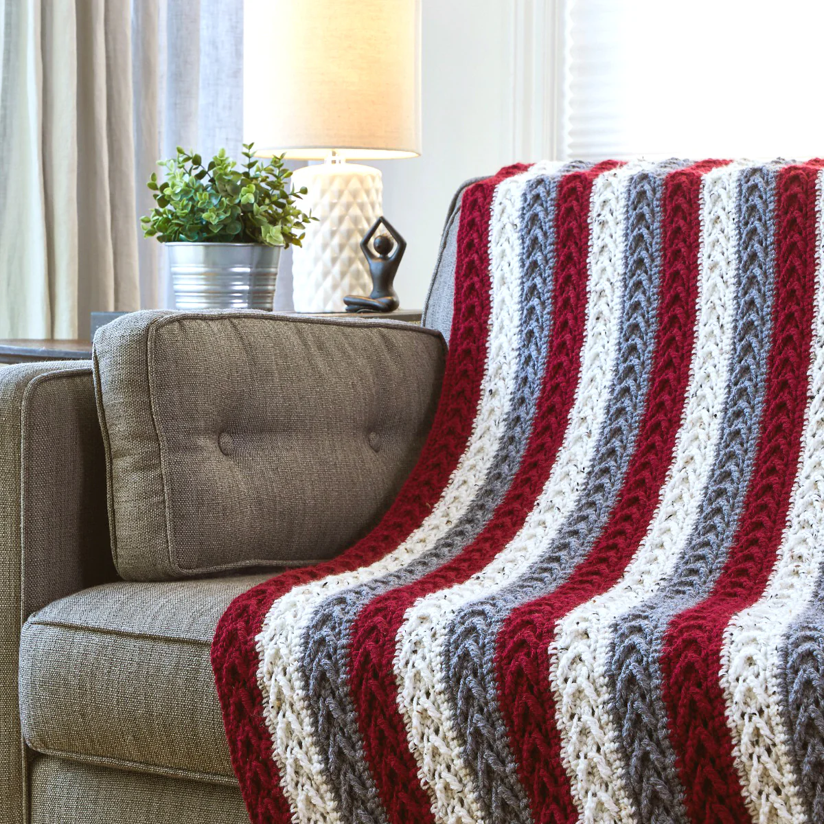 Striped Arrowhead Throw - Image 3