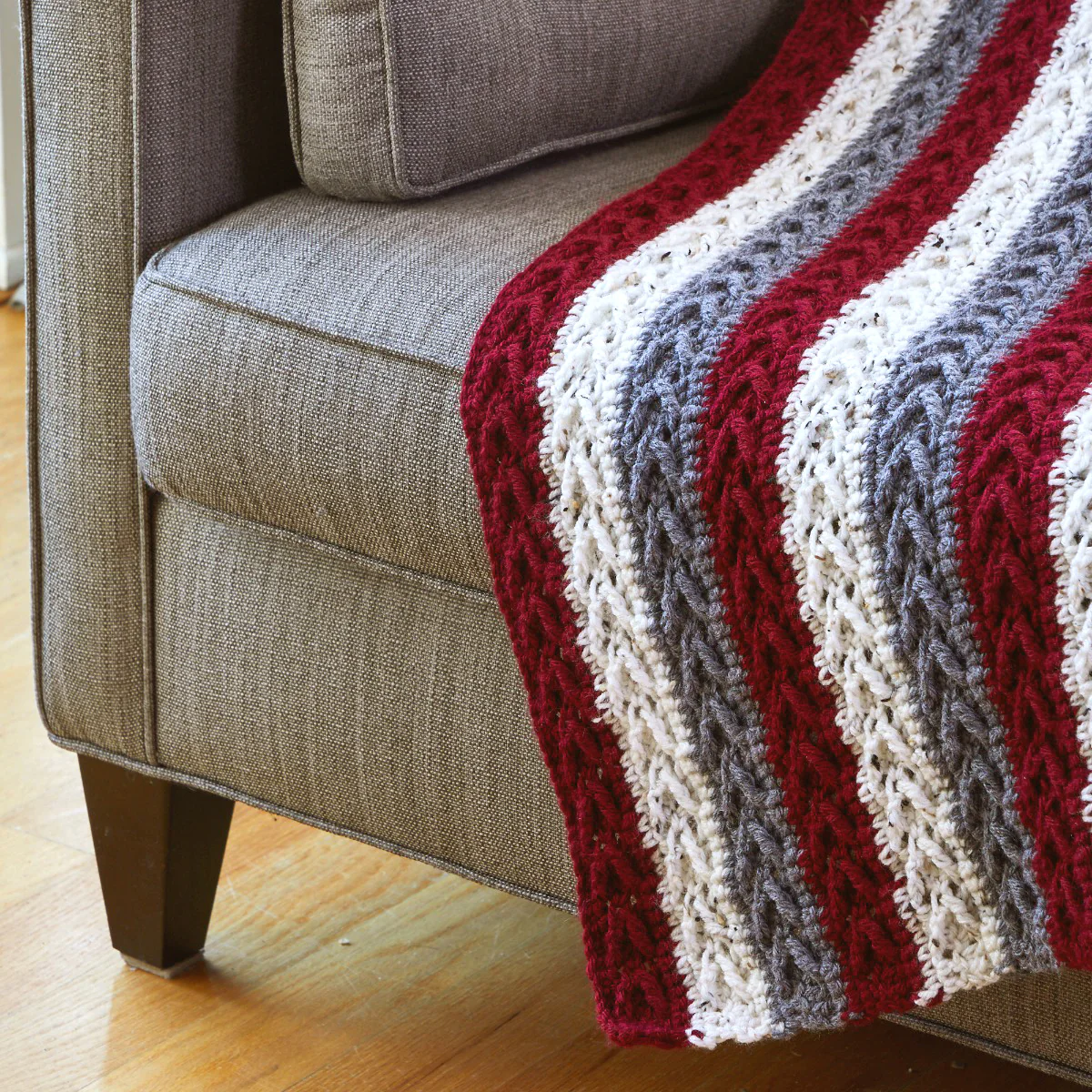 Striped Arrowhead Throw - Image 4