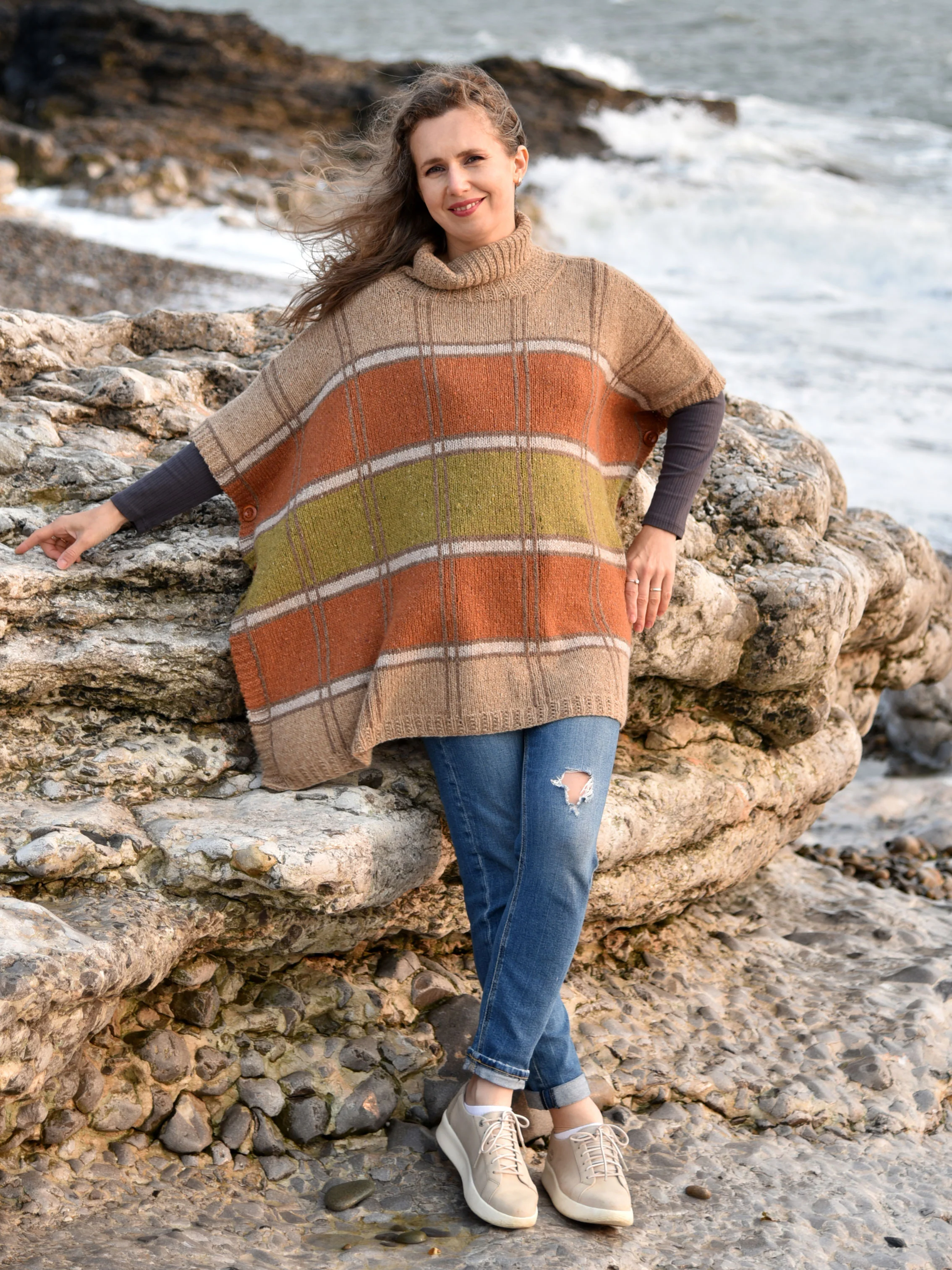 Tamar Poncho - Image 9