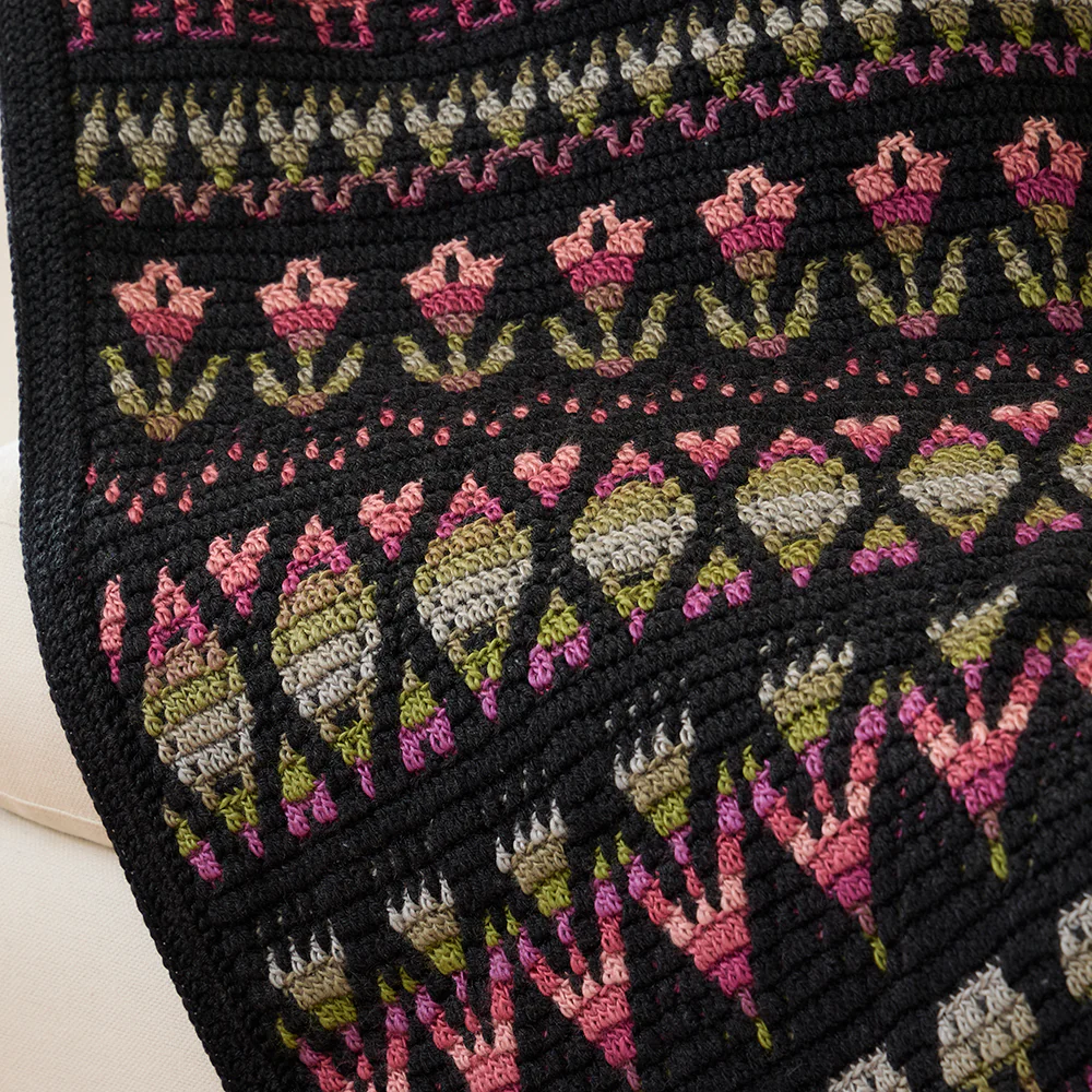 The Enchanted Garden Afghan - Image 4