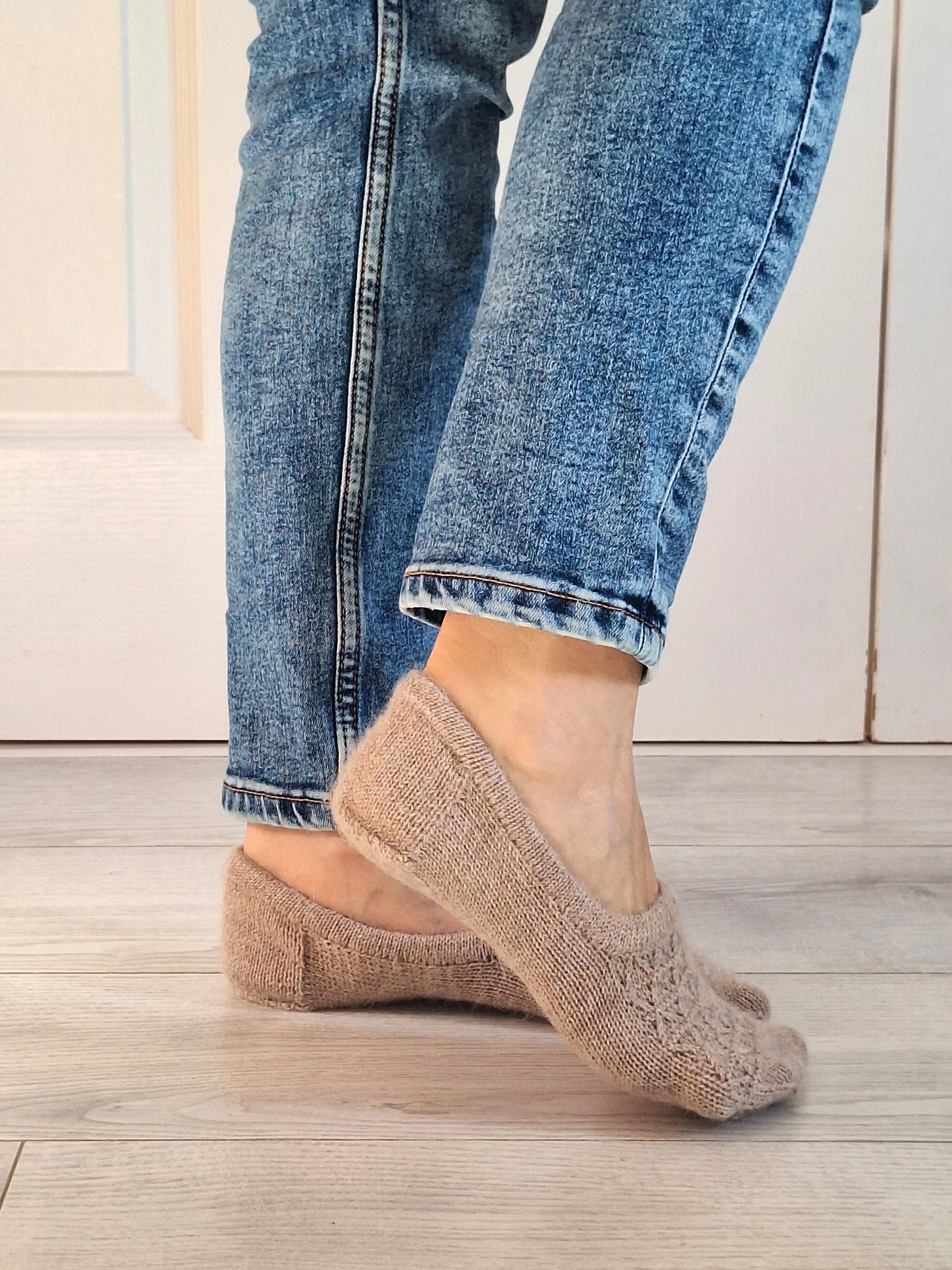 Trimetry Slippers - Image 3