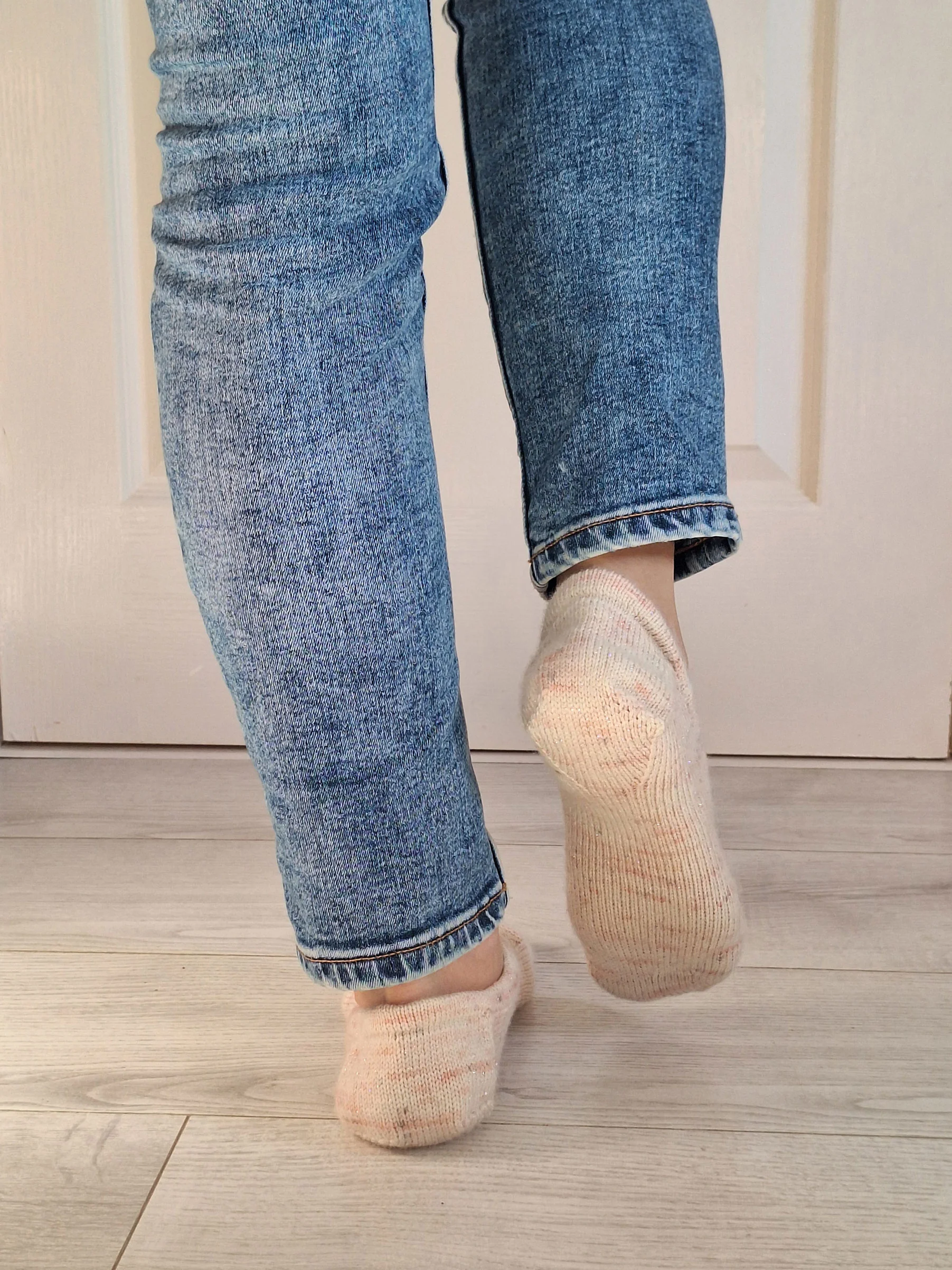 Trimetry Slippers - Image 5