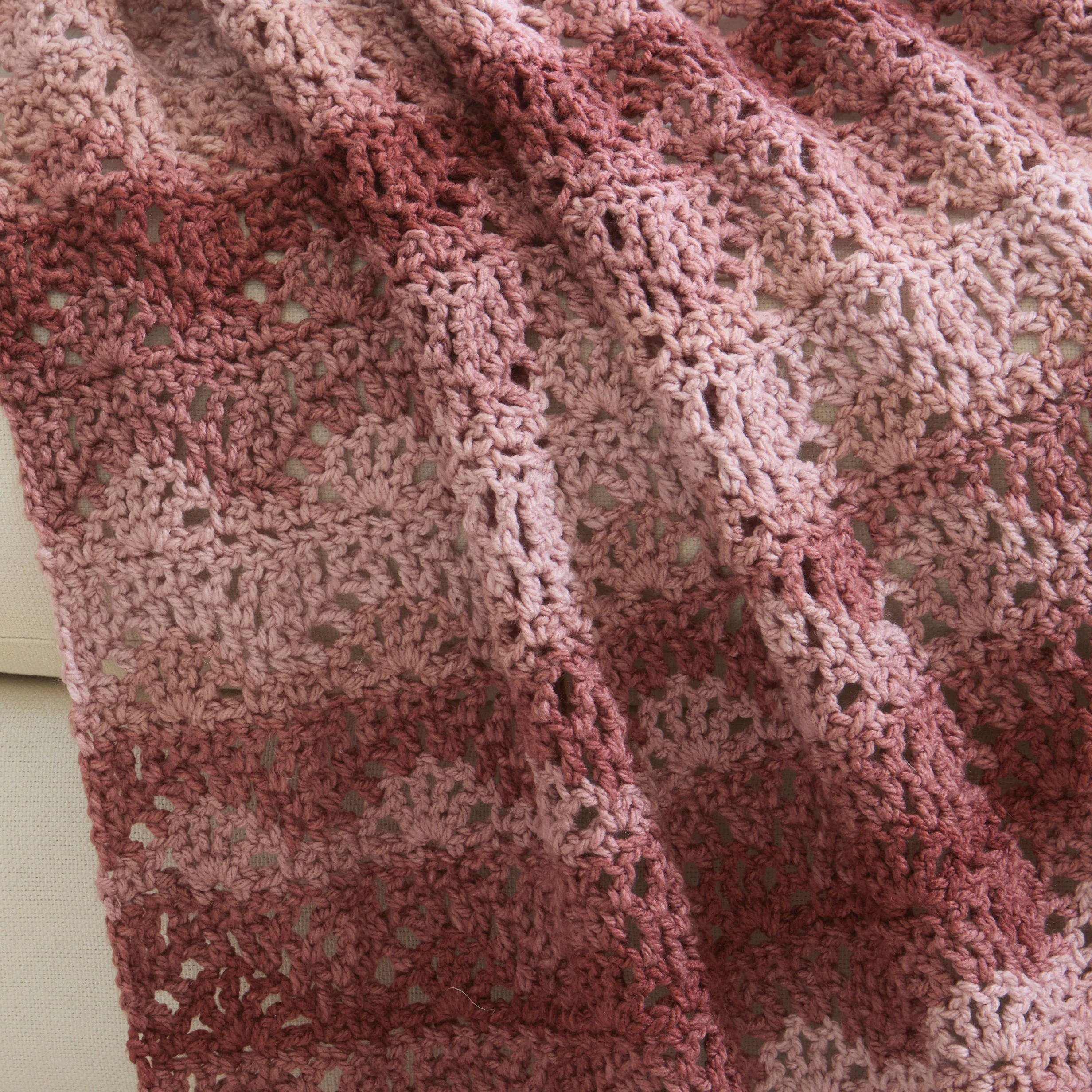 Waves of Lace Afghan - Image 3