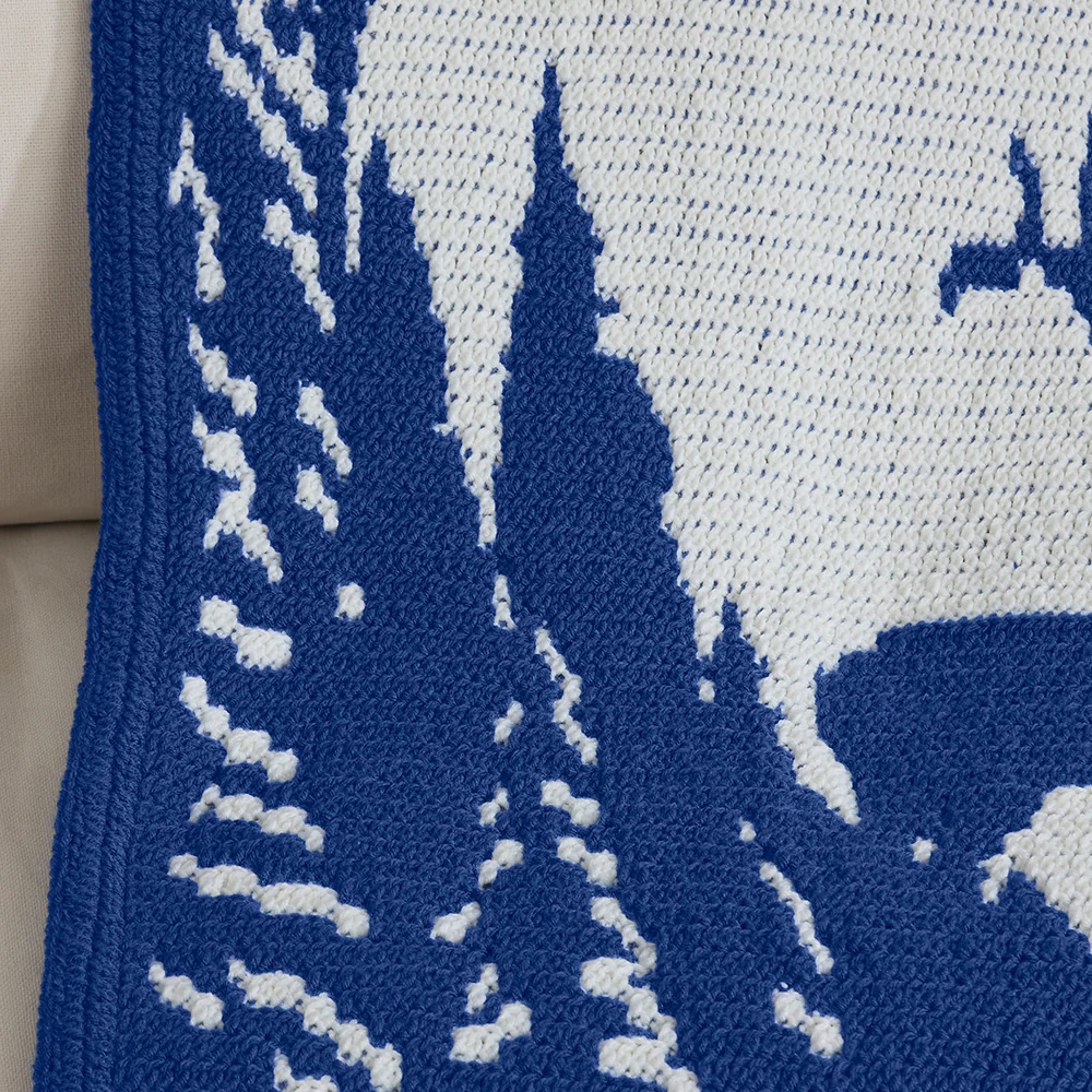Winter Sentinel Blanket - Image 4