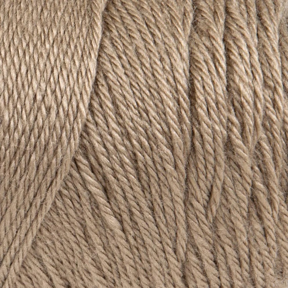 Winter Welcome Throw - Image 10