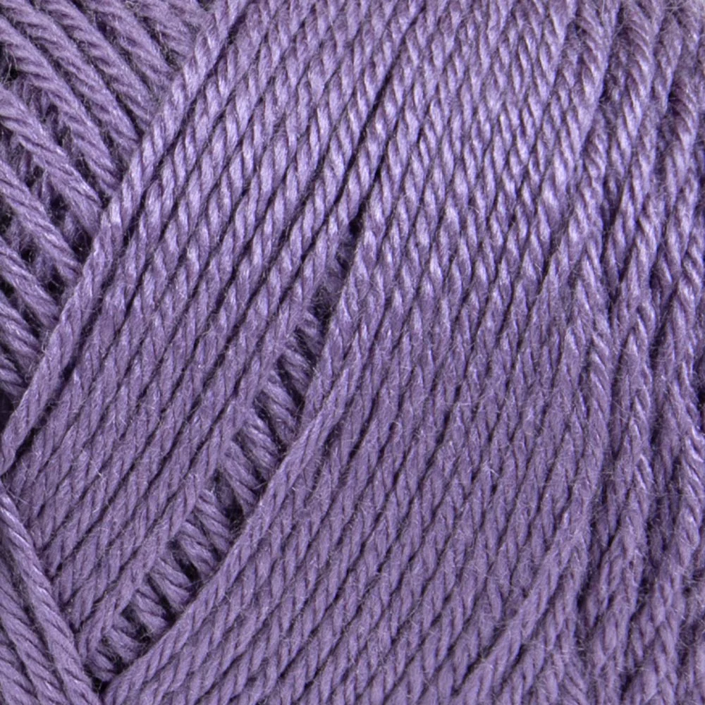 Winter Welcome Throw - Image 13