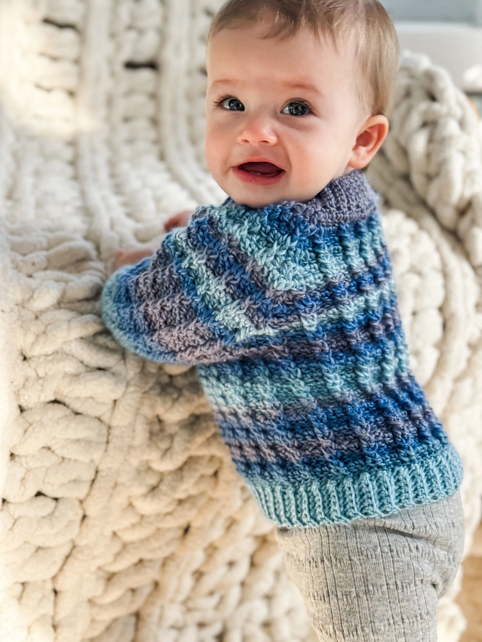 Winter Wonder Children's Pullover - Image 5