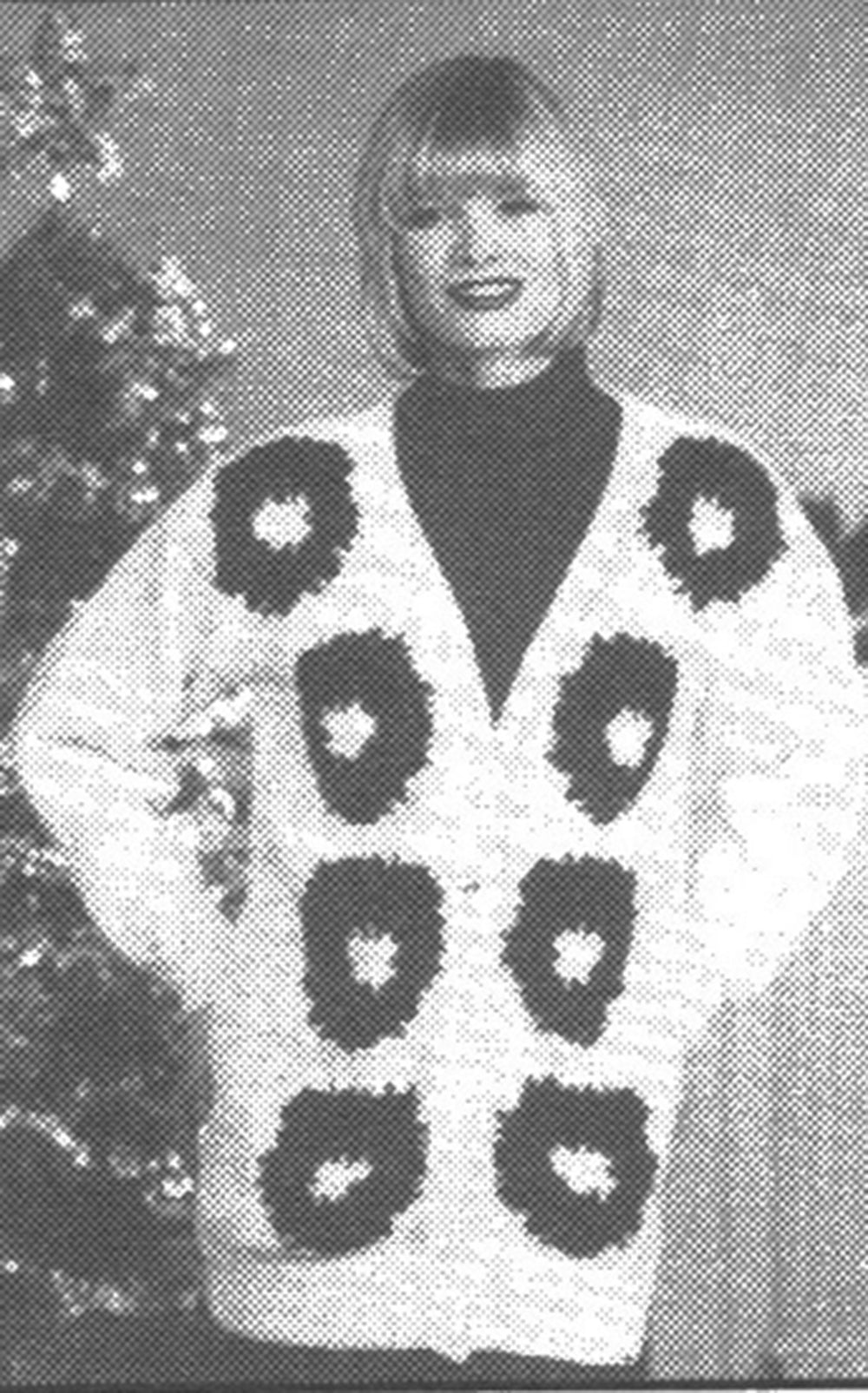 Wreaths Cardigan Pattern - Image 2