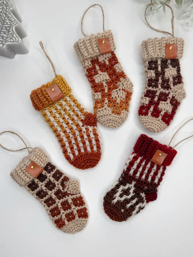 Yuletide Mosaic Mini Stockings - Image 2