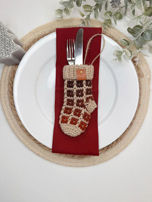 Yuletide Mosaic Mini Stockings - Image 7