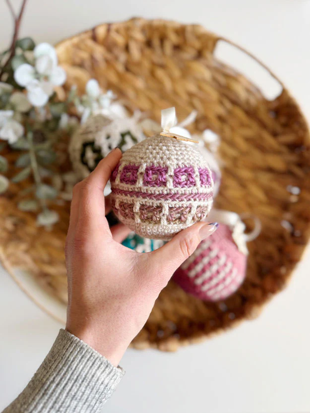Yuletide Mosaic Ornaments - Image 4
